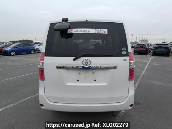 Used 2009 AT toyota noah ZRR75G Image[5]