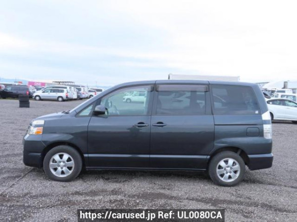 Used 2004 AT toyota voxy AZR60G Image[3]