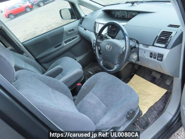 Used 2004 AT toyota voxy AZR60G Image[13]