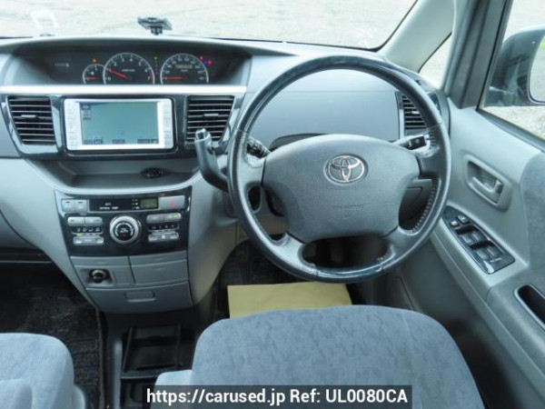 Used 2004 AT toyota voxy AZR60G Image[23]