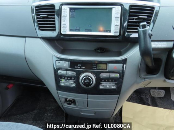 Used 2004 AT toyota voxy AZR60G Image[27]