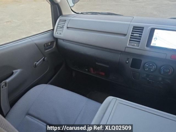 Used 2007 AT toyota regiusace-van KDH205K Image[12]