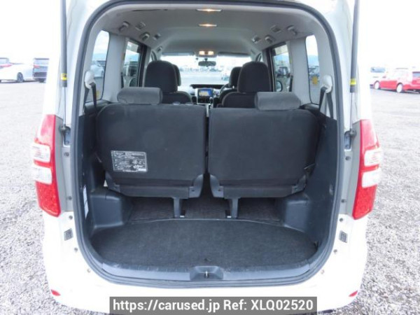 Used 2010 AT toyota noah ZRR70G Image[8]