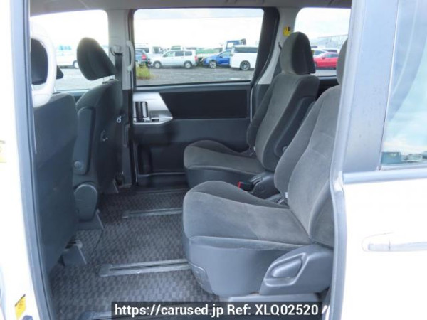 Used 2010 AT toyota noah ZRR70G Image[17]