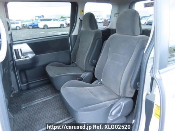 Used 2010 AT toyota noah ZRR70G Image[18]