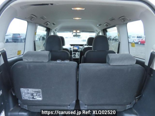 Used 2010 AT toyota noah ZRR70G Image[21]