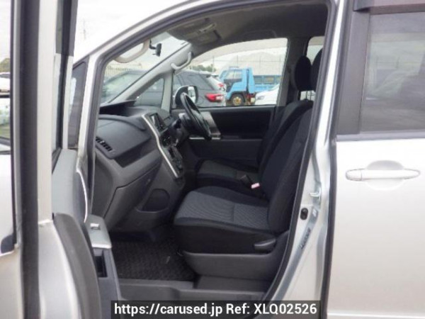 Used 2008 AT toyota noah ZRR75W Image[12]