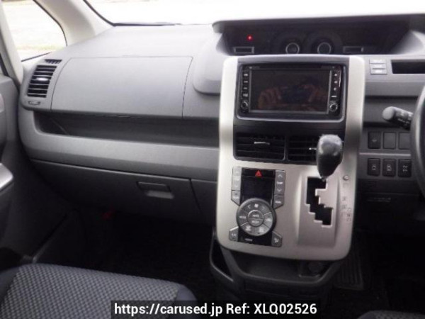 Used 2008 AT toyota noah ZRR75W Image[18]