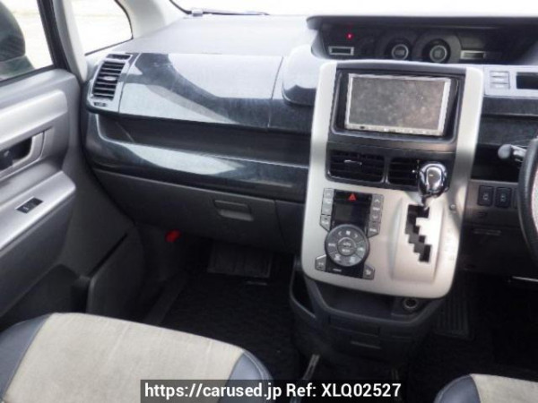 Used 2008 AT toyota noah ZRR70W Image[18]