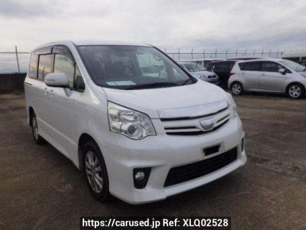 Used 2010 AT toyota noah ZRR75W Image[0]