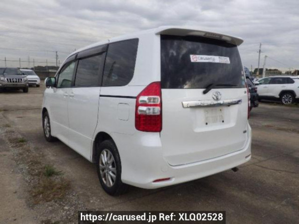 Used 2010 AT toyota noah ZRR75W Image[4]