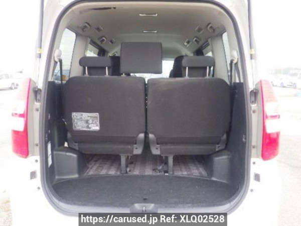 Used 2010 AT toyota noah ZRR75W Image[8]