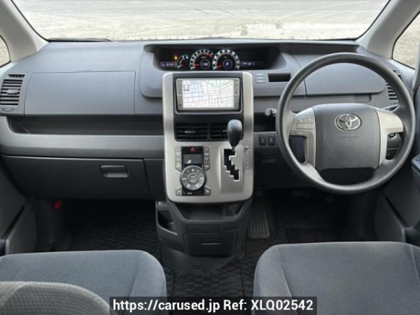 Used 2009 AT toyota noah ZRR70G Image[14]