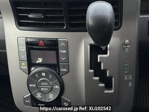 Used 2009 AT toyota noah ZRR70G Image[19]