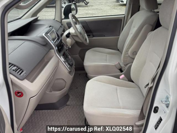 Used 2009 AT toyota noah ZRR70G Image[11]