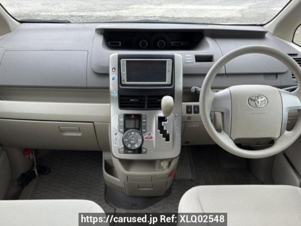 Used 2009 AT toyota noah ZRR70G Image[15]