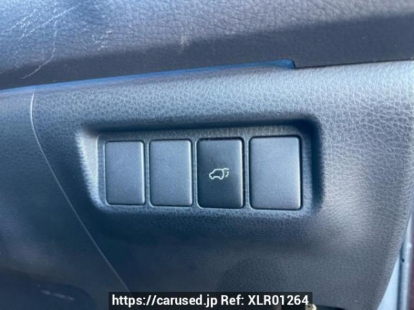 Used 2013 AT toyota harrier ZSU60W Image[28]