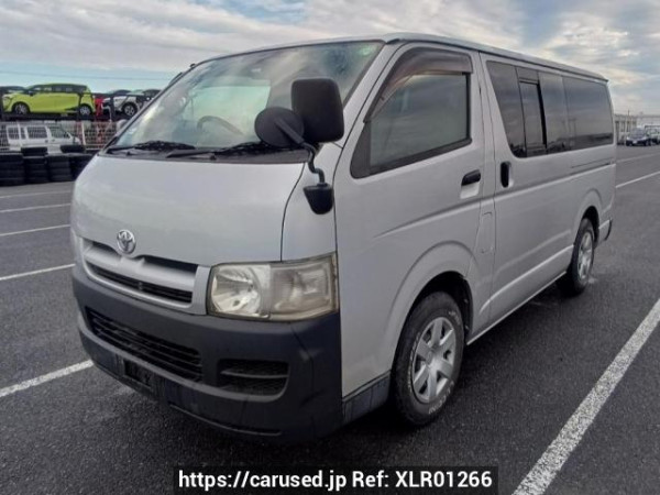 Used 2005 AT toyota regiusace-van TRH200V Image[2]