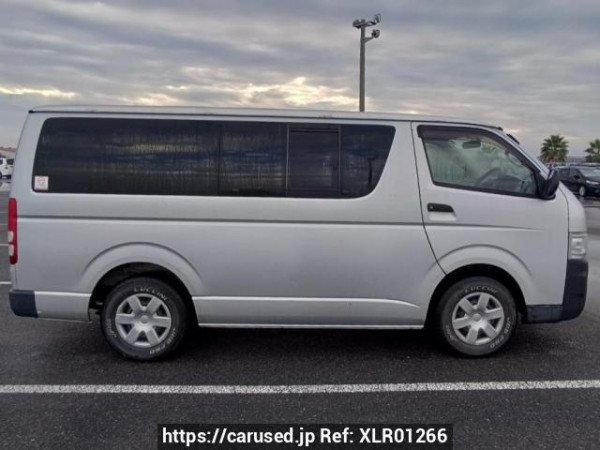 Used 2005 AT toyota regiusace-van TRH200V Image[7]