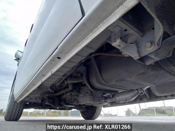 Used 2005 AT toyota regiusace-van TRH200V Image[30]