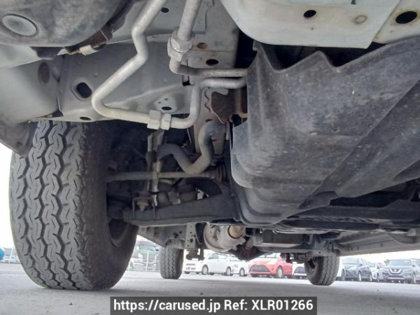 Used 2005 AT toyota regiusace-van TRH200V Image[34]