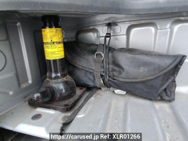 Used 2005 AT toyota regiusace-van TRH200V Image[40]