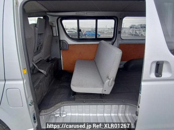 Used 2006 AT toyota regiusace-van KDH200V Image[16]