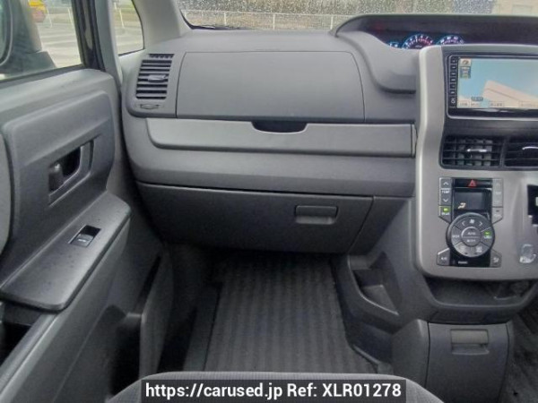 Used 2008 AT toyota noah ZRR70G Image[20]