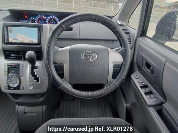 Used 2008 AT toyota noah ZRR70G Image[21]