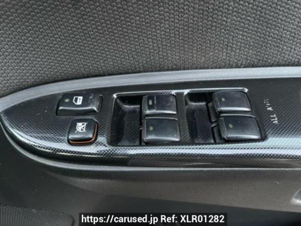 Used 2004 AT toyota wish ZNE10G Image[19]