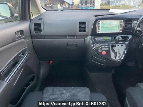 Used 2004 AT toyota wish ZNE10G Image[21]