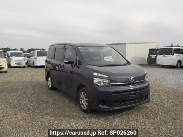Used 2013 AT toyota voxy ZRR70G Image[0]