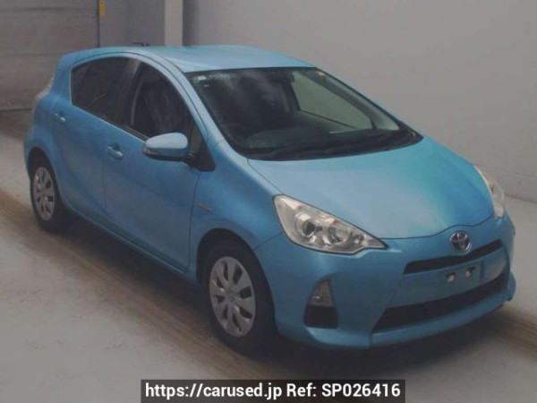 Used 2012 AT toyota aqua NHP10 Image[2]