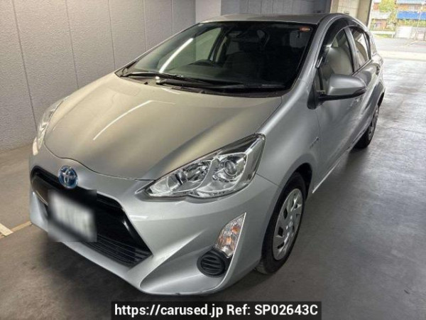 Used 2016 AT toyota aqua NHP10 Image[0]
