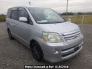Toyota Noah AZR60G