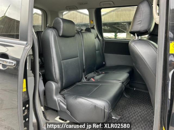 Used 2009 AT toyota voxy ZRR70W Image[15]
