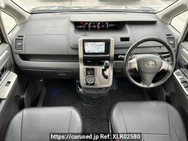Used 2009 AT toyota voxy ZRR70W Image[19]