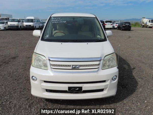 Used 2005 AT toyota noah AZR60G Image[1]