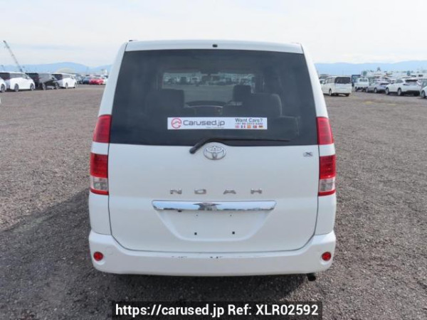 Used 2005 AT toyota noah AZR60G Image[5]
