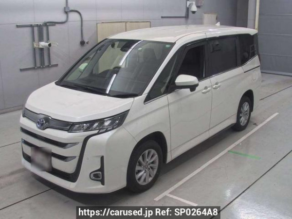 Used 2022 AT toyota noah ZWR95W Image[0]