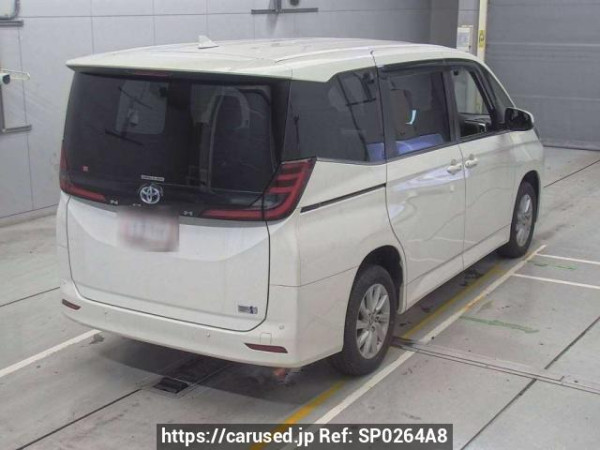 Used 2022 AT toyota noah ZWR95W Image[1]