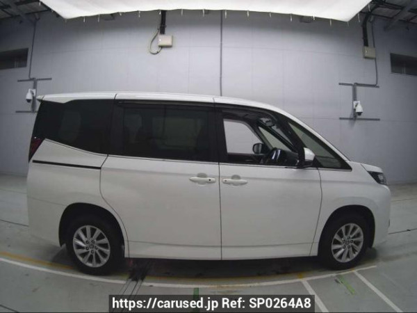 Used 2022 AT toyota noah ZWR95W Image[2]