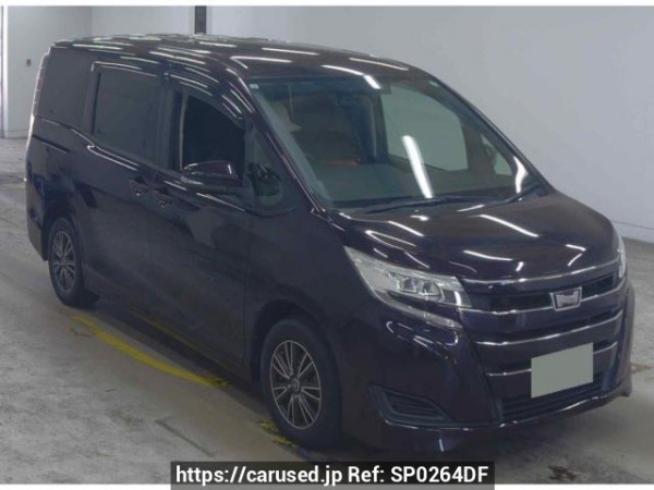 Used 2017 AT toyota noah ZRR80G Image[0]
