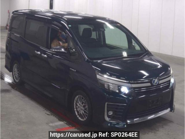 Used 2016 AT toyota voxy ZWR80W Image[0]