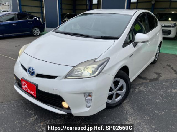 Used 2013 AT toyota prius ZVW30 Image[0]