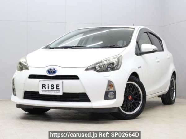 Used 2012 AT toyota aqua NHP10 Image[0]