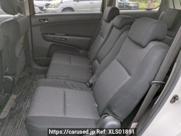 Used 2004 AT toyota wish ZNE10G Image[16]