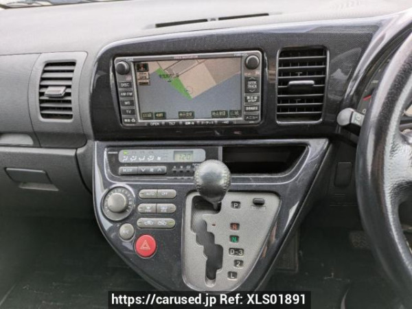 Used 2004 AT toyota wish ZNE10G Image[24]