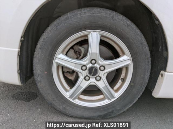 Used 2004 AT toyota wish ZNE10G Image[32]