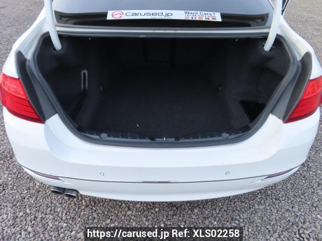 Buy Used 2013 BMW 5 Series XG20 (XLS02258) - Carused.jp